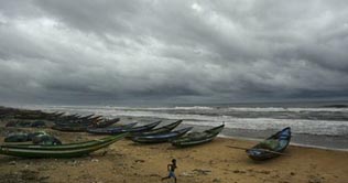 Indian storm kills 17 